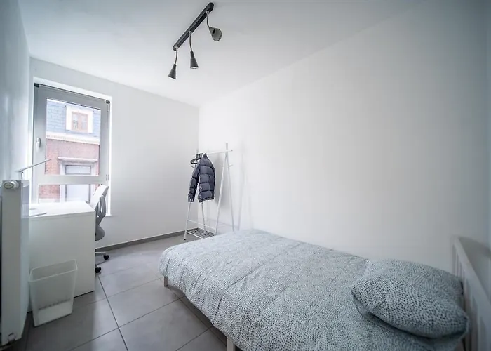 Apartment 3 Bedroom Apartment, Quiet And Liege