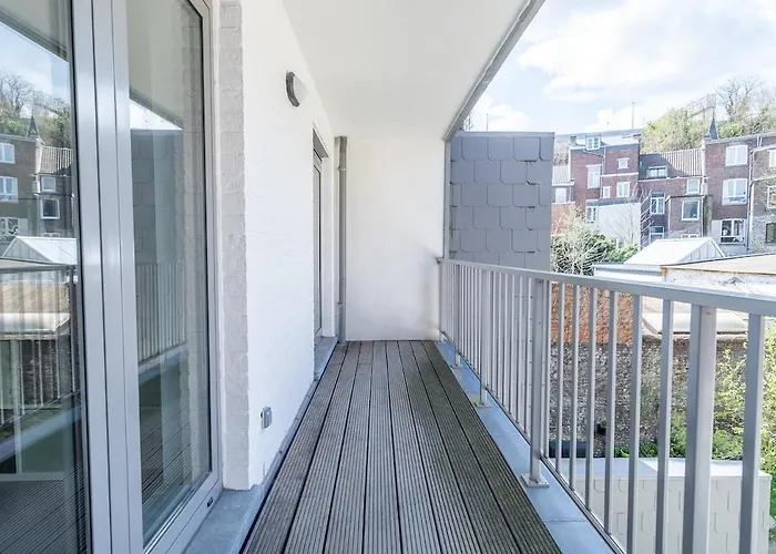 3 Bedroom Apartment, Quiet And Apartment Liege