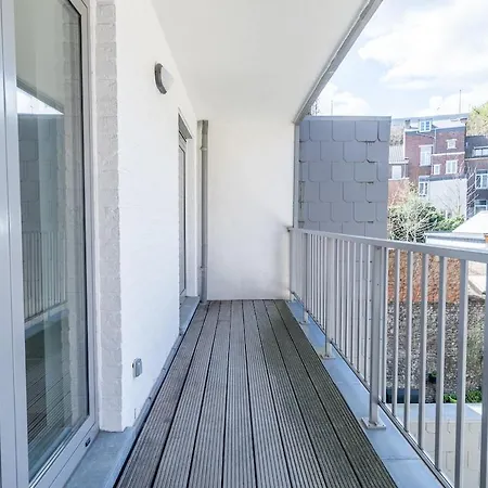 3 Bedroom Apartment, Quiet And Apartment Liege